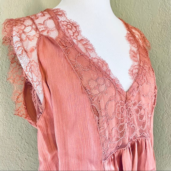 NWT Love Stitch Kaylee Satin Blouse Vintage Rose S - Picture 7 of 15